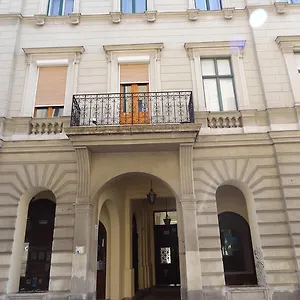 Casa Nora , Budapest Hungría
